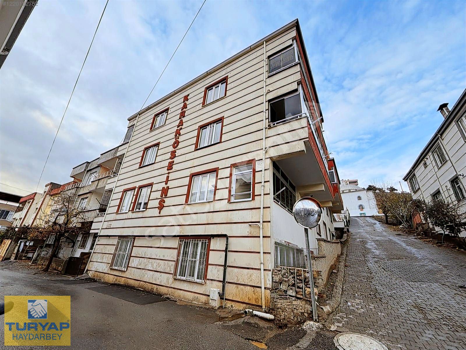 HAYDARBEY TURYAPTAN PİRİ REİS MAH.GENİŞ 3+1 SATILIK DAİRE