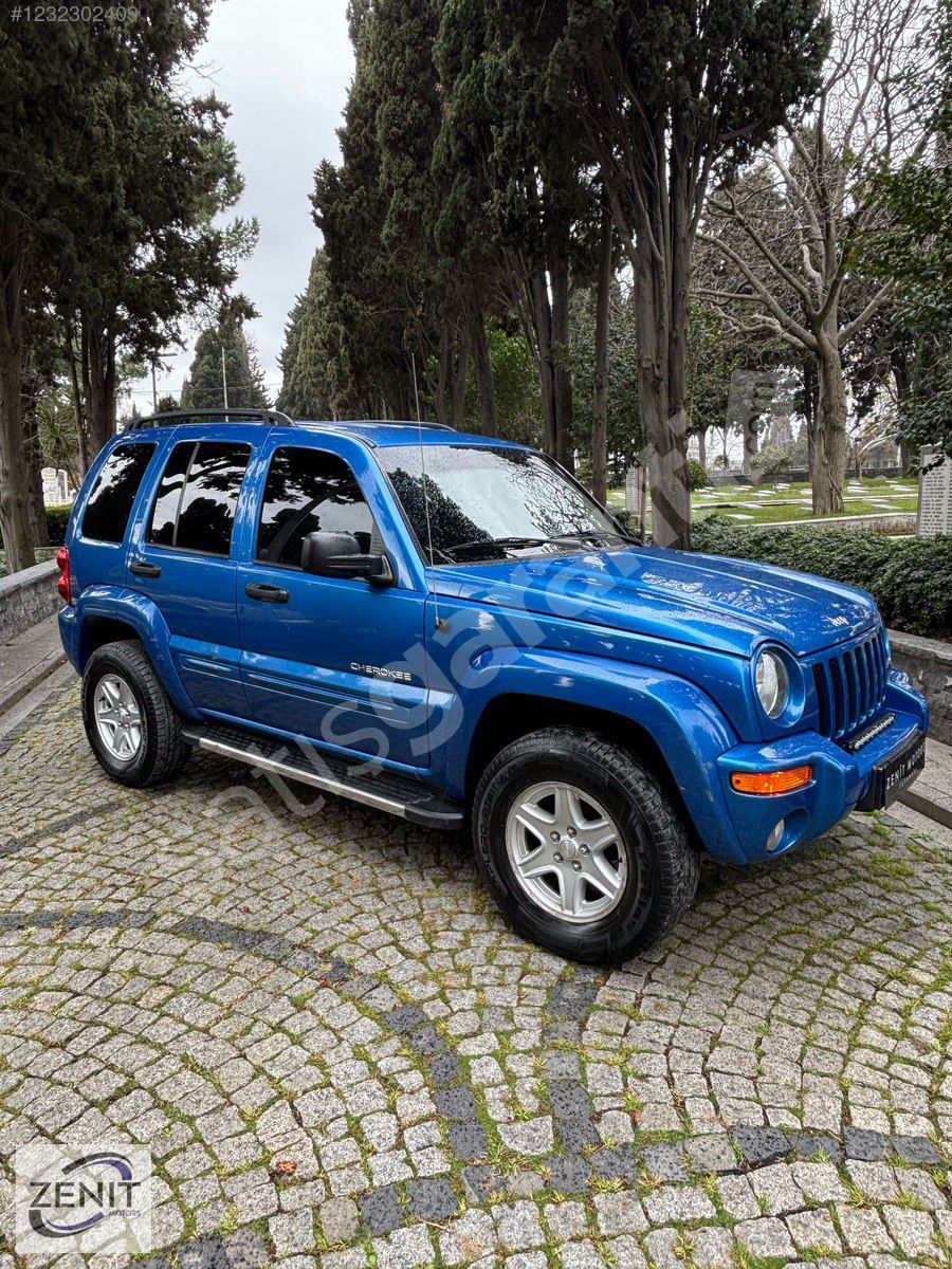 ZENİT MOTORS JEEP CHEROKEE 3.7 LİMİTED HATASIZ