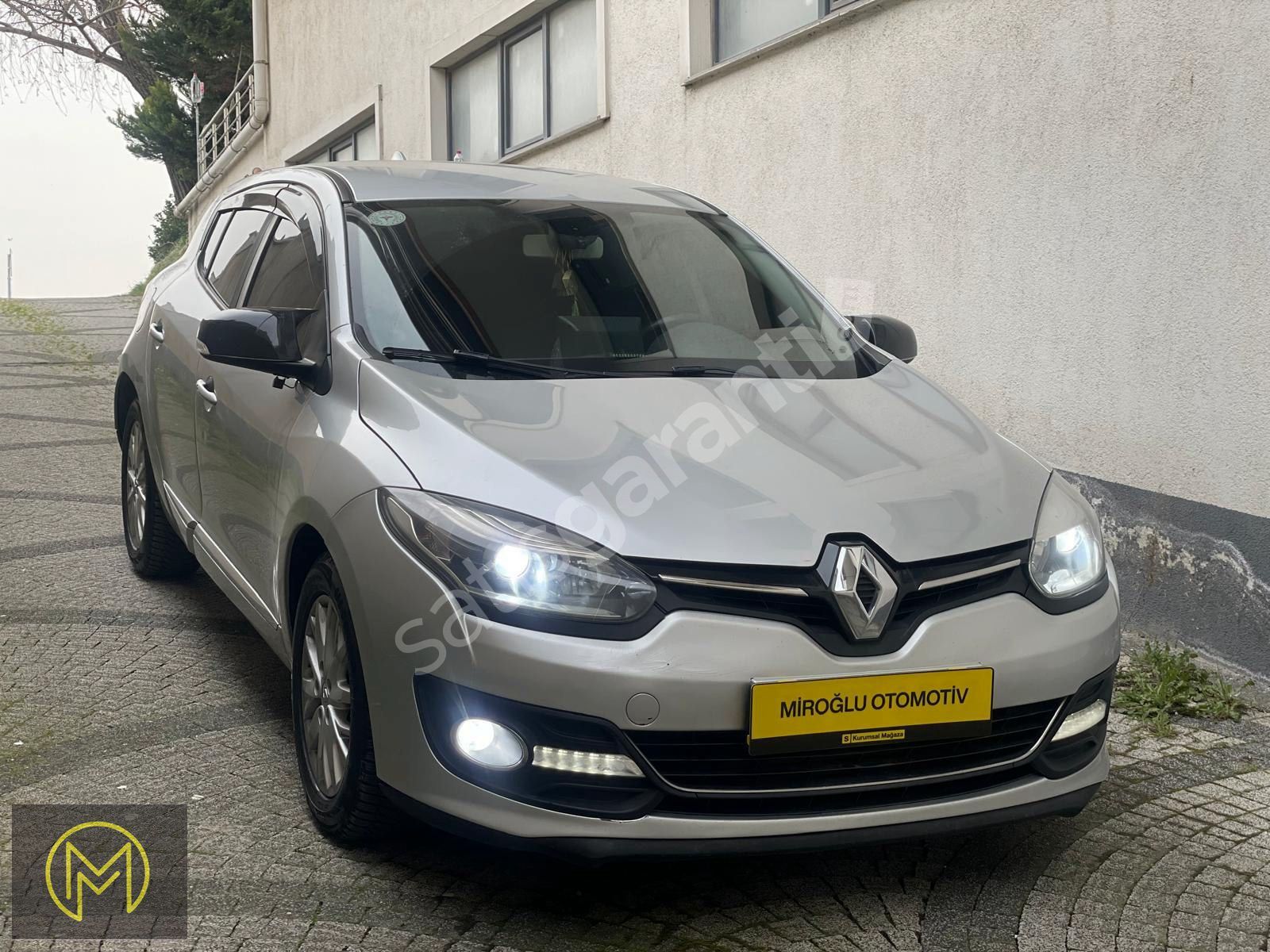 %30 PEŞİNATLA ELDEN SENETLİ 1.73 VADE FARKIYLA RENAULT MEGANE