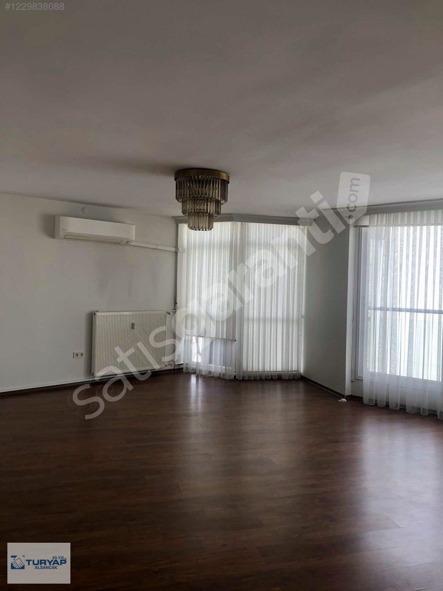 ALSANCAK GÜNDOĞDU MEYDANI YAKINI İÇERİSI BAKIMLI DAİRE