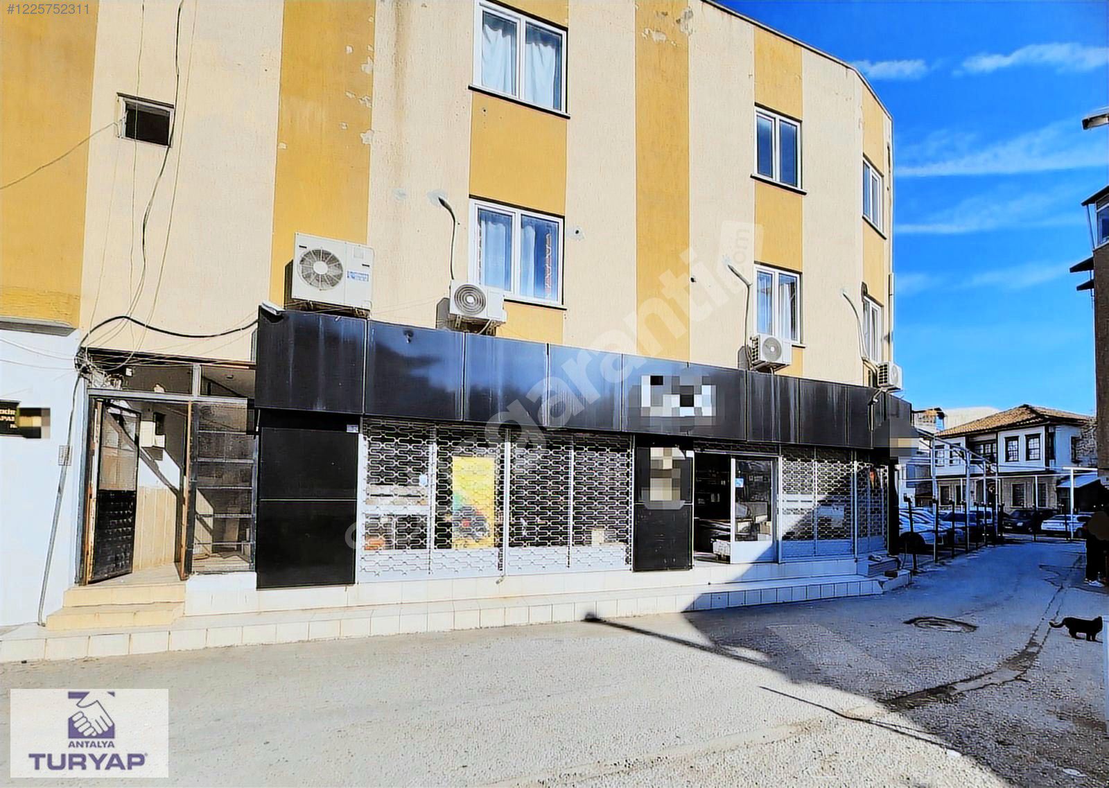 Muratpaşa Merkezi Lokasyonda 380m2 Satılık Dükkan