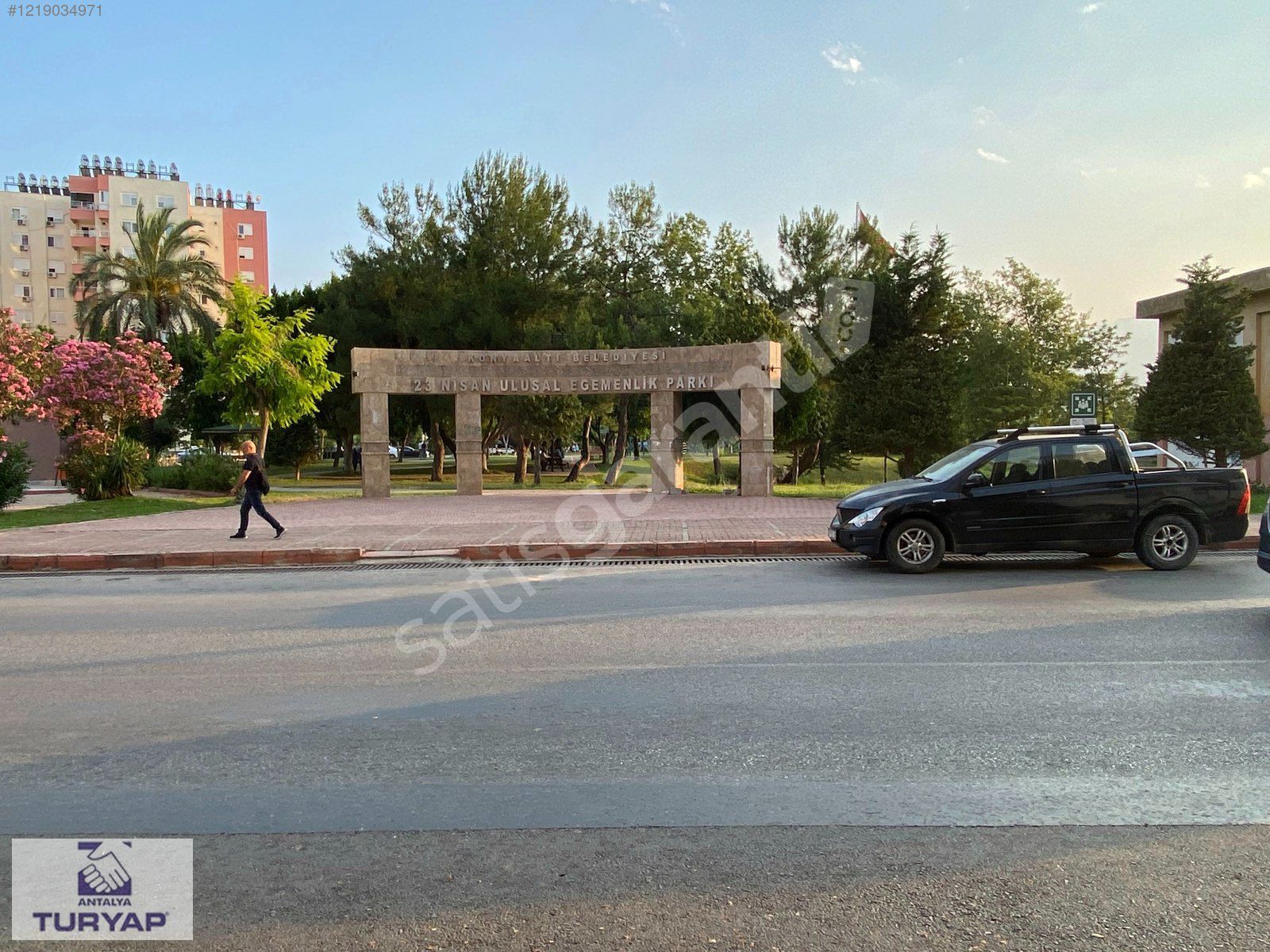 KONYAALTI SİTELER MH SATILIK 3+1 DOĞALGAZLI GENİŞ BALKONLU DAİRE