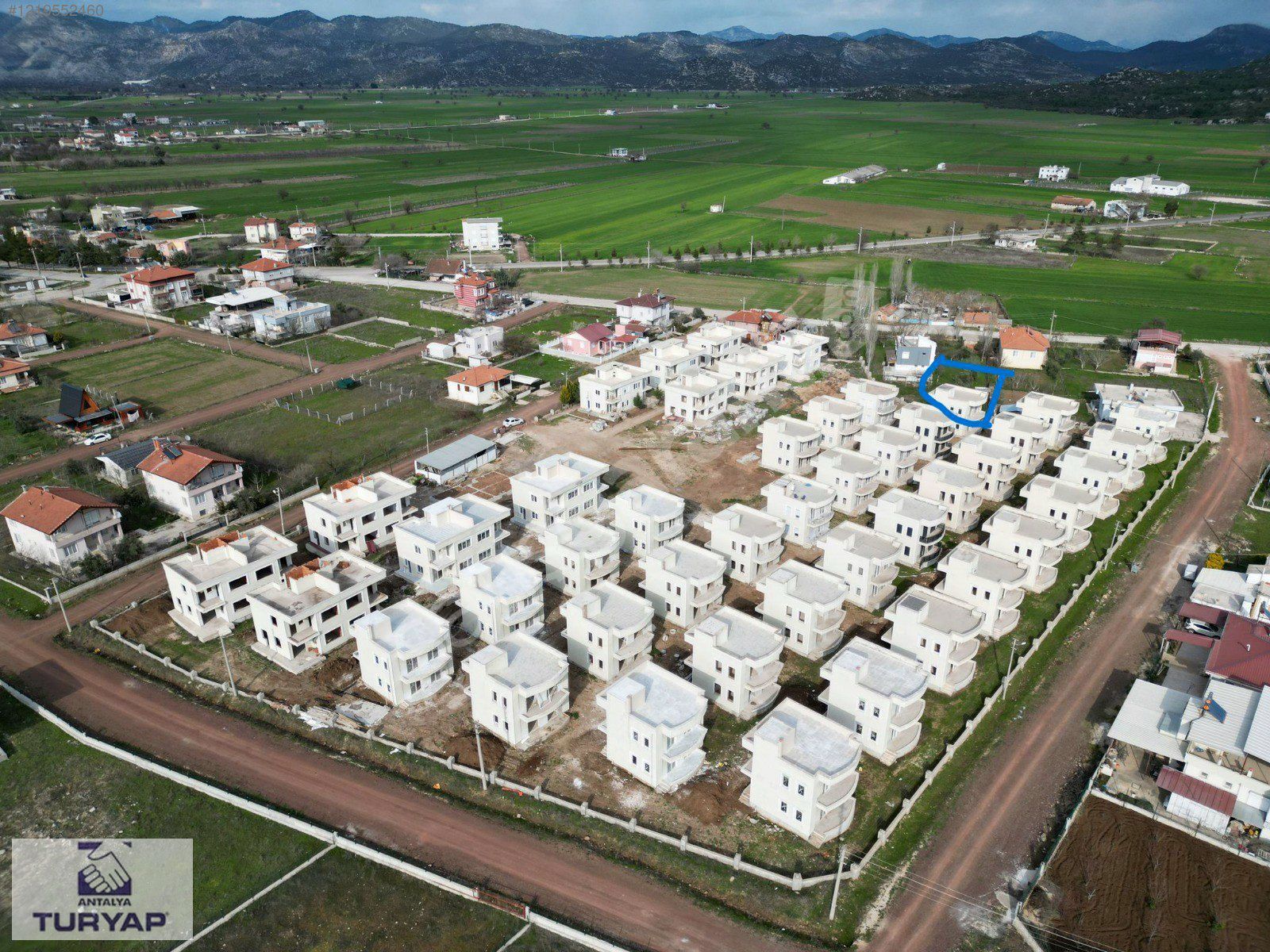 ANTALYA BADEMAĞACI'NDA SATILIK %60 BİTMİŞ 2+1 DUBLEKS VİLLA