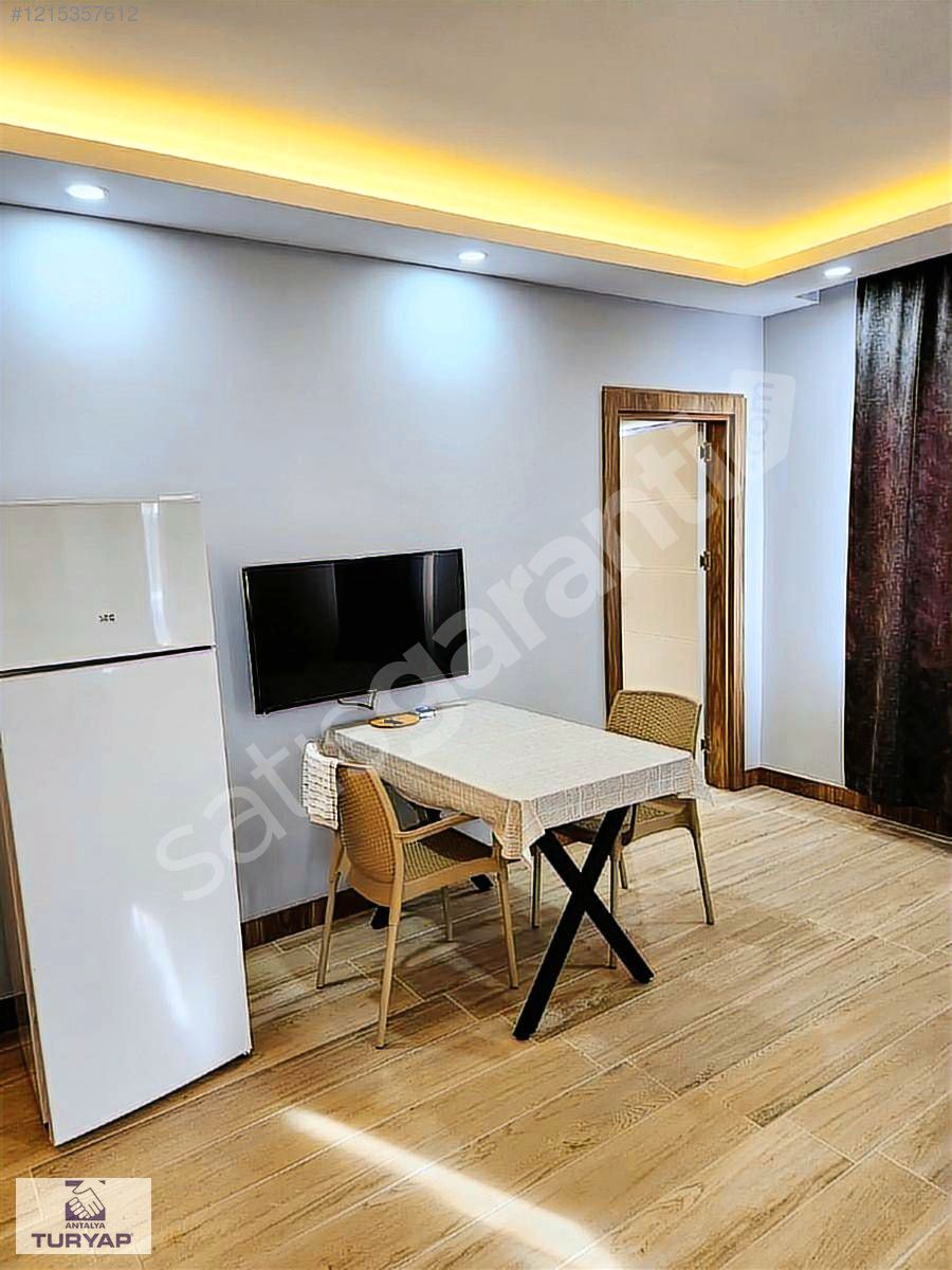Muratpaşa Güzeloba da 2 al 1 öde Eşyalı 1+1 Satılık Daireler