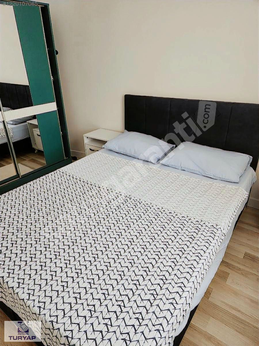 Konyaaltı Altınkum da Denize 200 mt Eşyalı 2+1 Kiralık Daireler