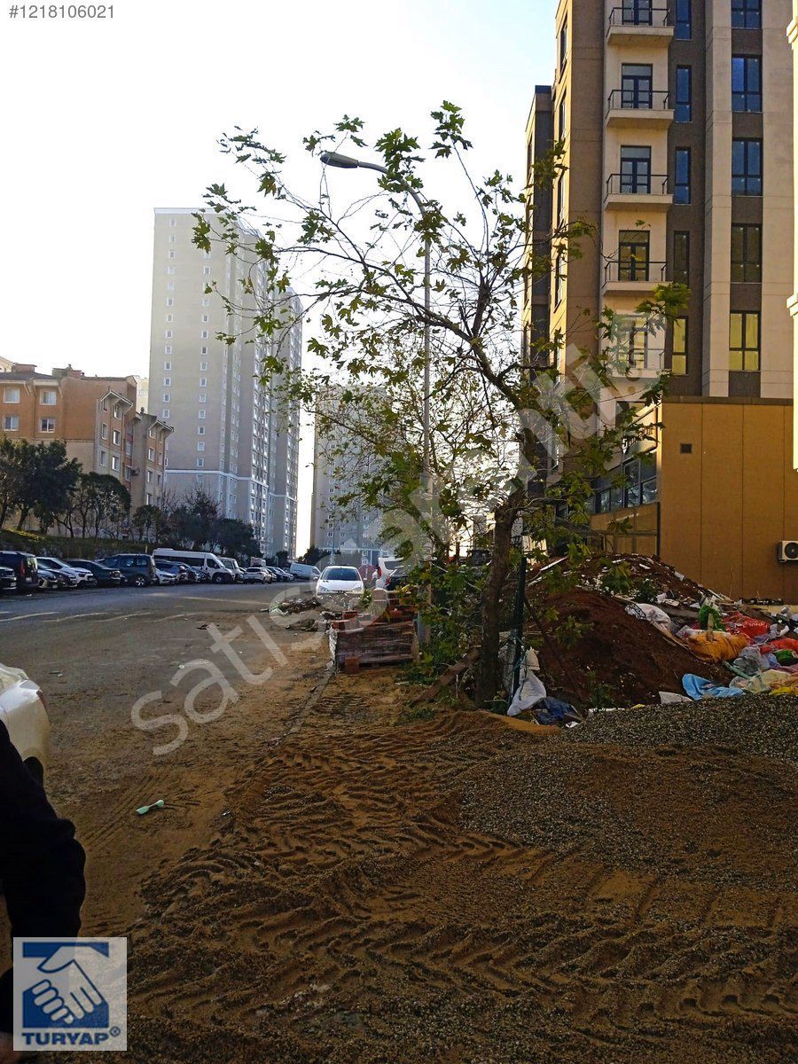 BAŞAKŞEHİR BAŞAK MAH. METROYA KOMŞU ( 100 M² ) SATILIK DÜKKAN