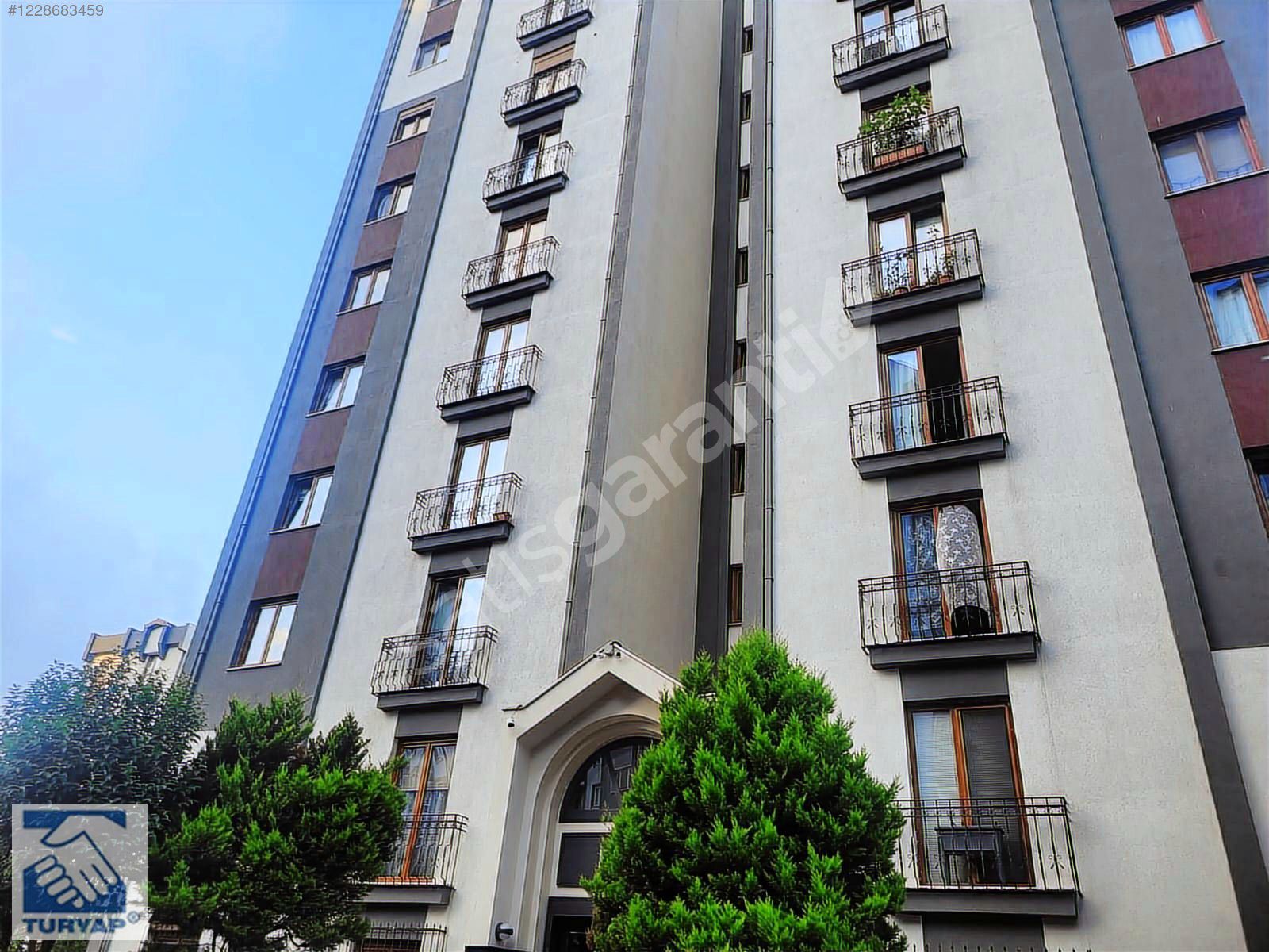 BAŞAKŞEHİR KALAMIŞ SİTESİ ARA KAT FULL TADİLATLI 4+1 SATILIK