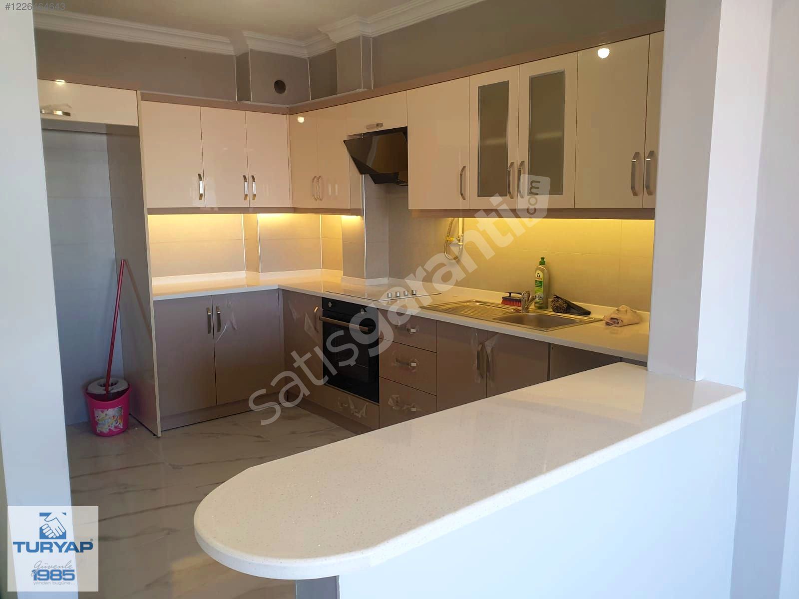 Yalova En İşlek Caddesinde Kiralık Ofis İşyeri