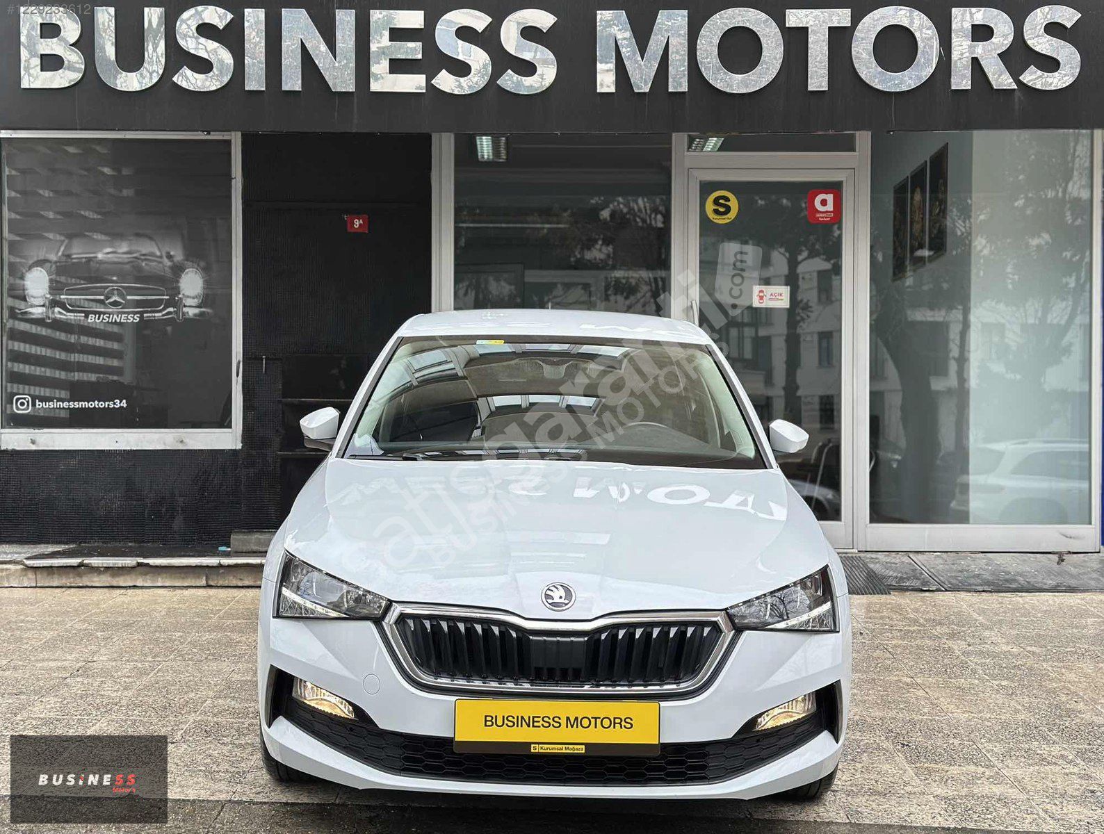 BUSINESS MOTORS'DAN HATASIZ BOYASIZ SKODA SCALA PREMİUM