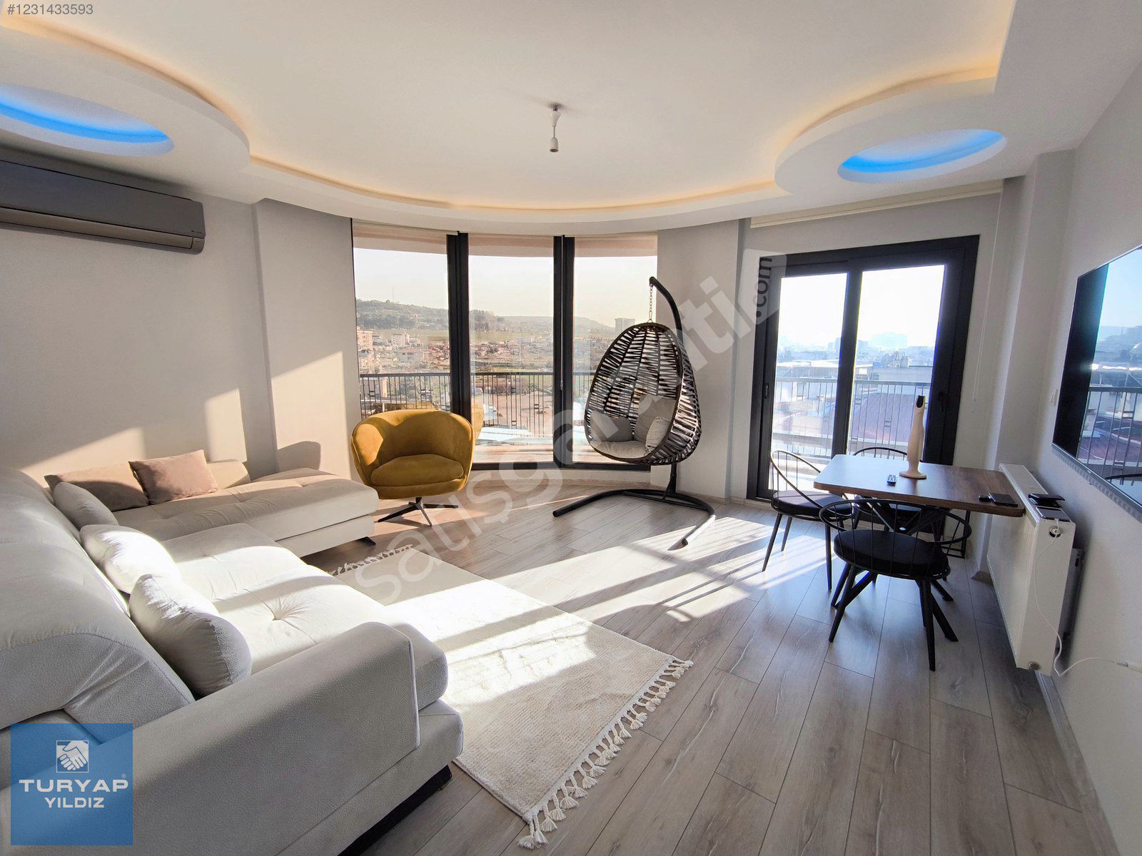 BUCA'DA CADDE CEPHELİ/ASANSÖRLÜ/PANORAMİK BALKON/MANZARALI/D.GAZ