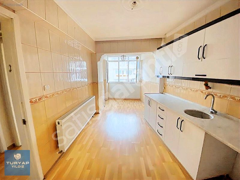 BUCA UFUK MAH ANAYOLDA KİRACISIZ ASANSÖR 3+1 KÖŞE BAKIMLI DAİRE