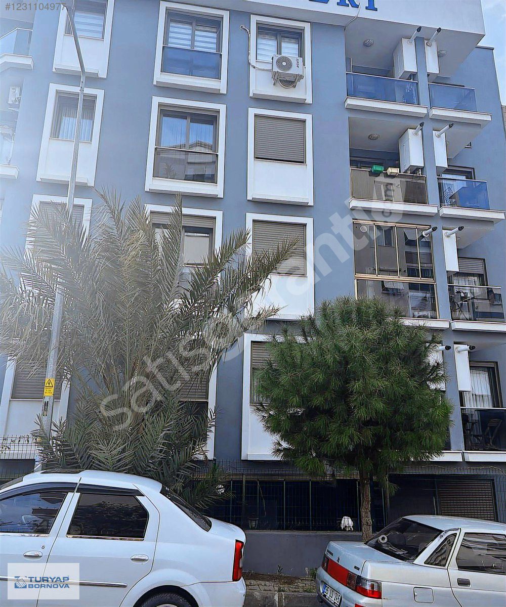 Efeler Mahallesinde Satılık 2+1 Daire