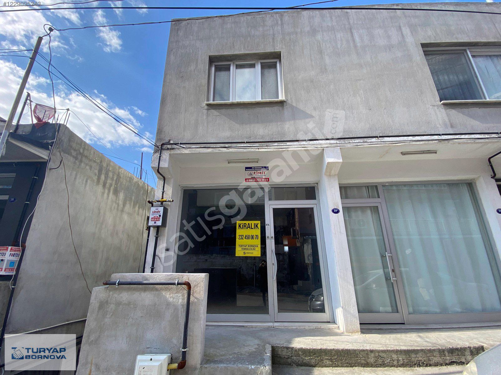 Turyap'tan Kavaklıdere Merkezde Kiralık Geniş Dükkan - İşyeri