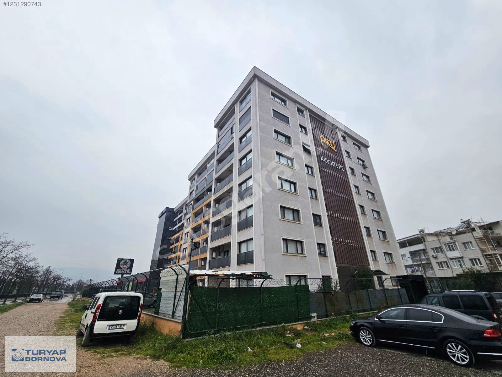 Mevlana Mah'de Güvenlikli Site İçerisinde Satılık 2+1 Daire