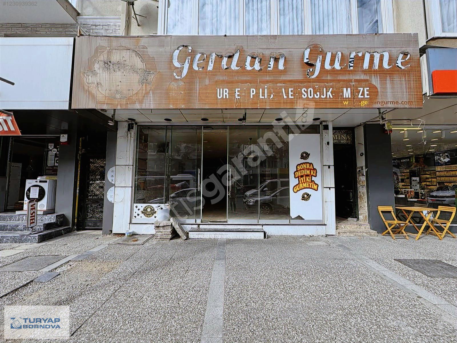 Mustafa Kemal Caddesi Üzerinde Tabela Değeri Yüksek Kupon Dükkan