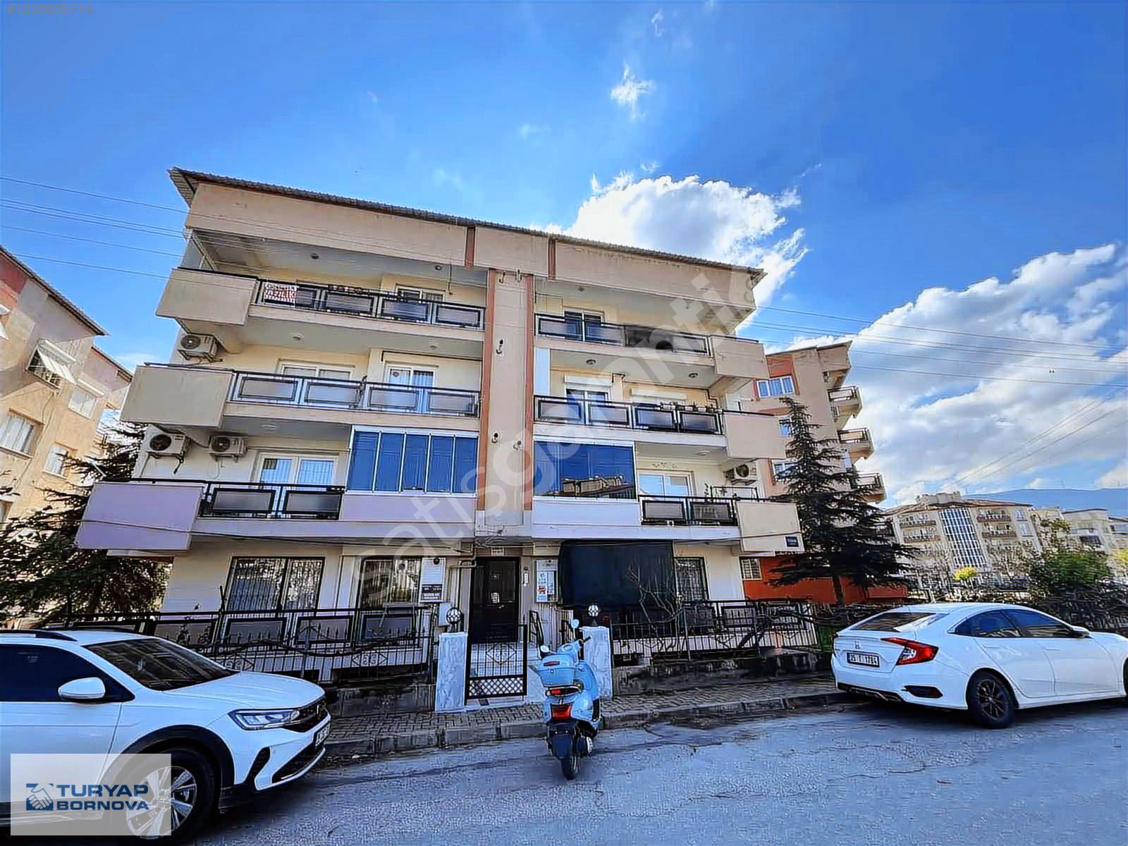 Tire Devlet Hastanesi Yakını Kiralık Geniş 3+1 Daire