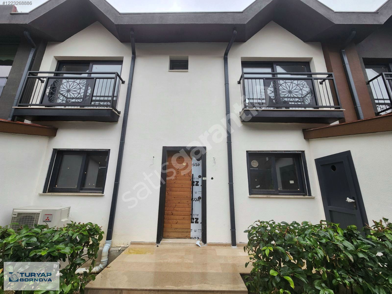 Kemalpaşa Örnekköy'de Site içinde Muhteşem Loft Villa