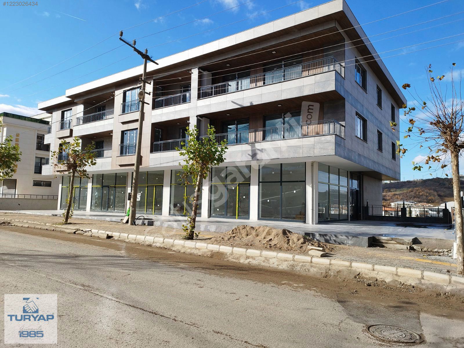 YALOVA MERKEZ KREDİYE UYGUN YENİ BİNA LÜX GENİŞ 2+1 DAİRE
