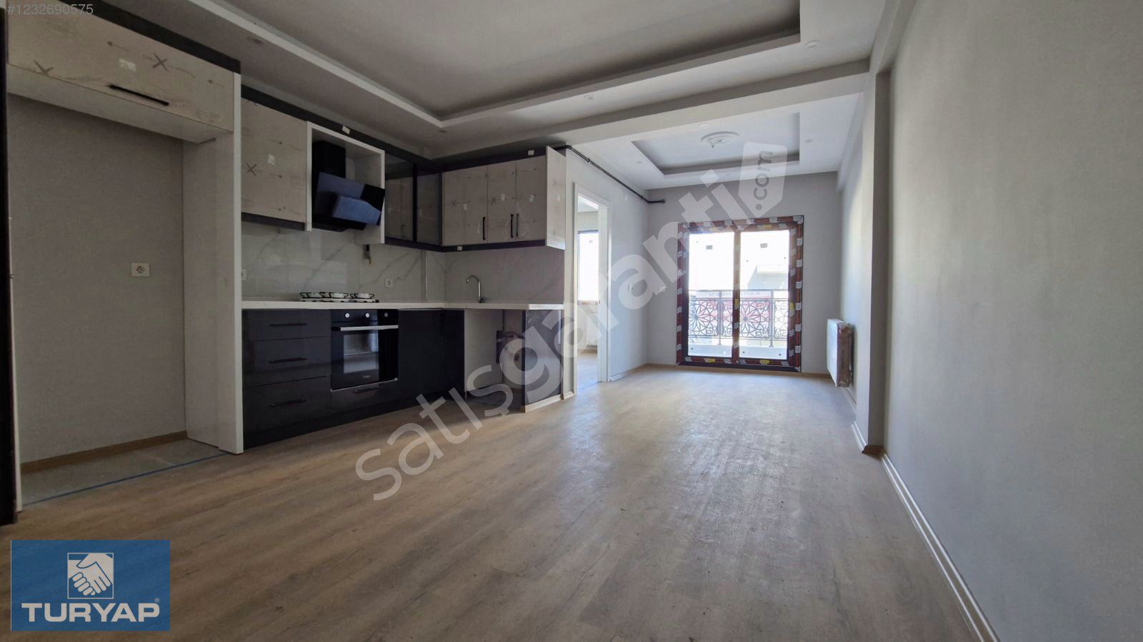 MENEMEN SEYREK'TE 1+1 SATILIK SIFIR DAİRE