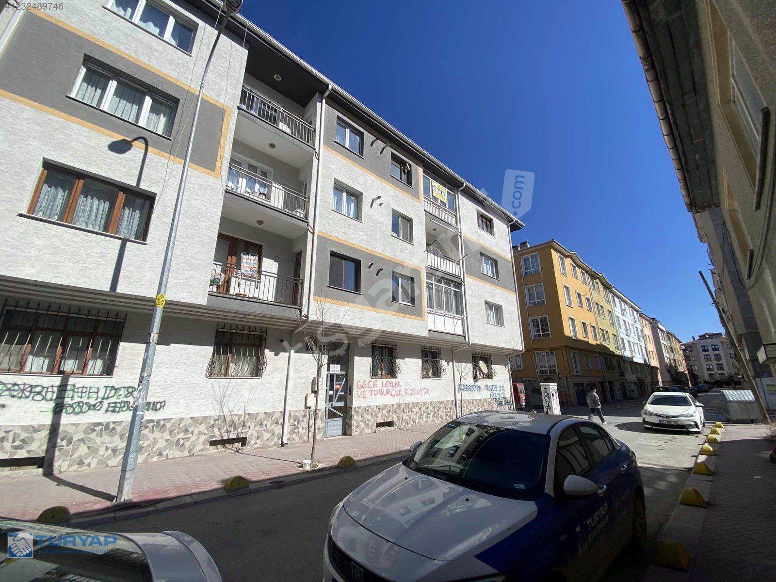 TURYAP'TAN AÖF ARKASI AKICI SOKAK'TA 130M2 KİRALIK 3+1 DAİRE