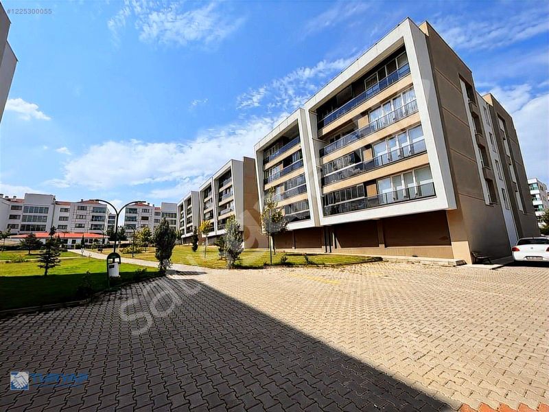 TURYAP'TAN YAŞAM PARK 2 SİTESİNDE 3+1 SATILIK LÜKS DAİRE