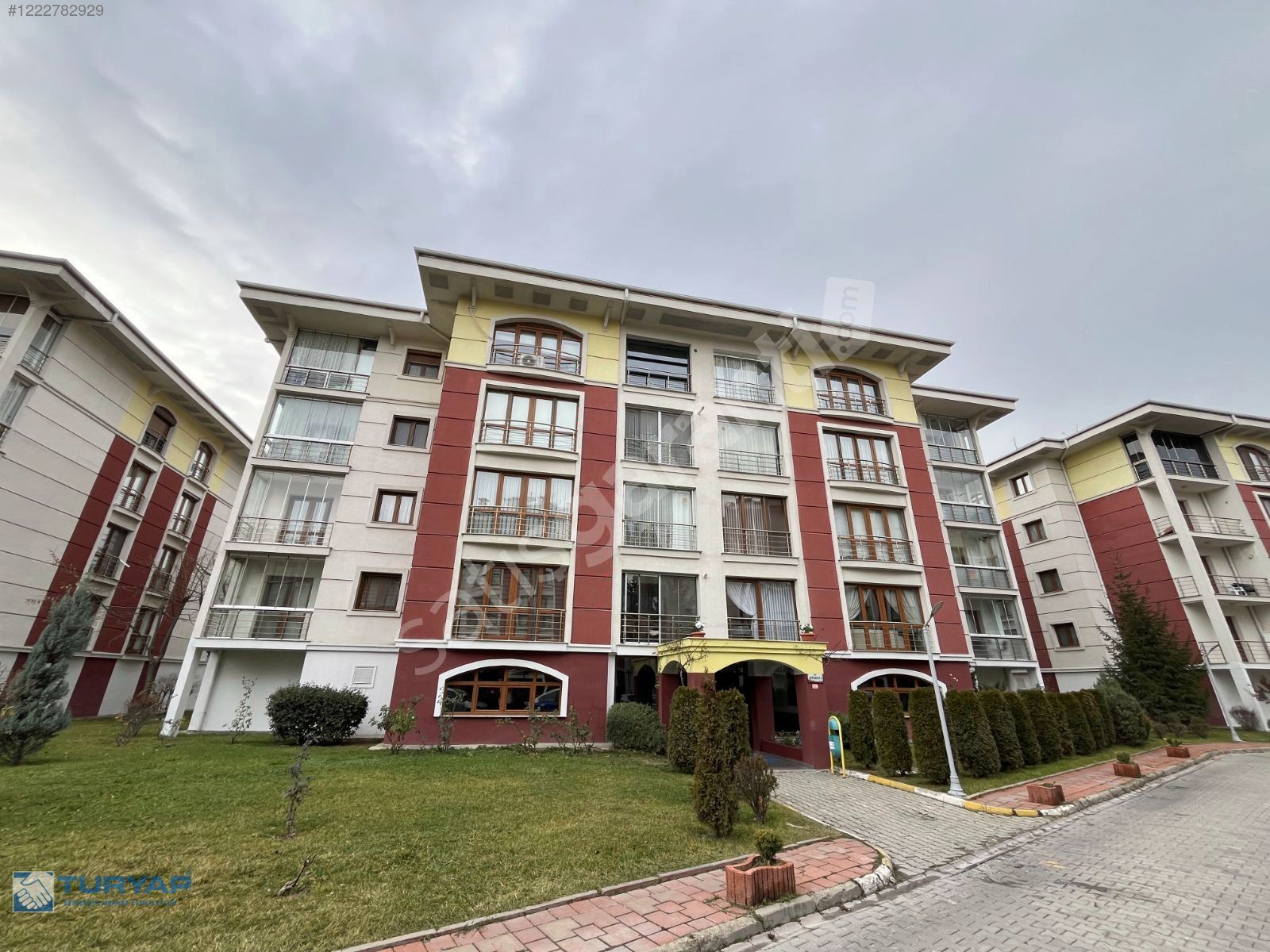 TURYAP'TAN KENTPARK KONAKLARINDA 3+1 EŞYALI 180M2 LÜKS DAİRE