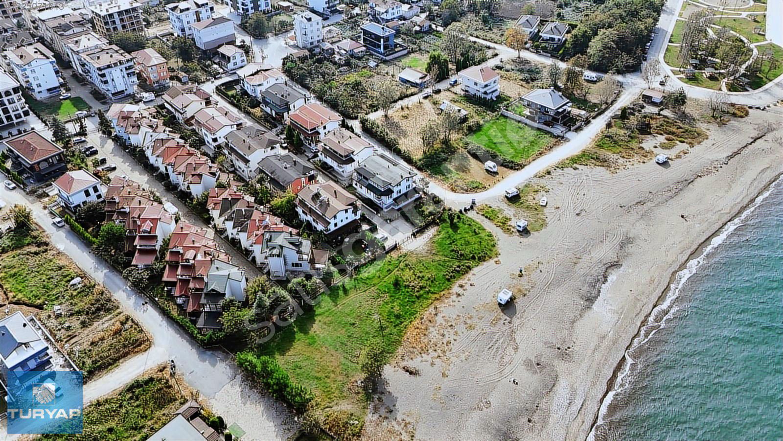 Denize 100 m Mesafede ve Site İçinde Lüks Tribleks Villa