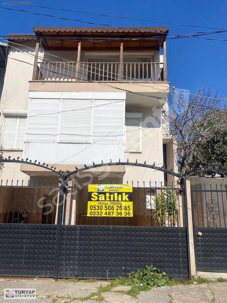 Buca İşçievleri Komple Satılık Bina Ve Arsası