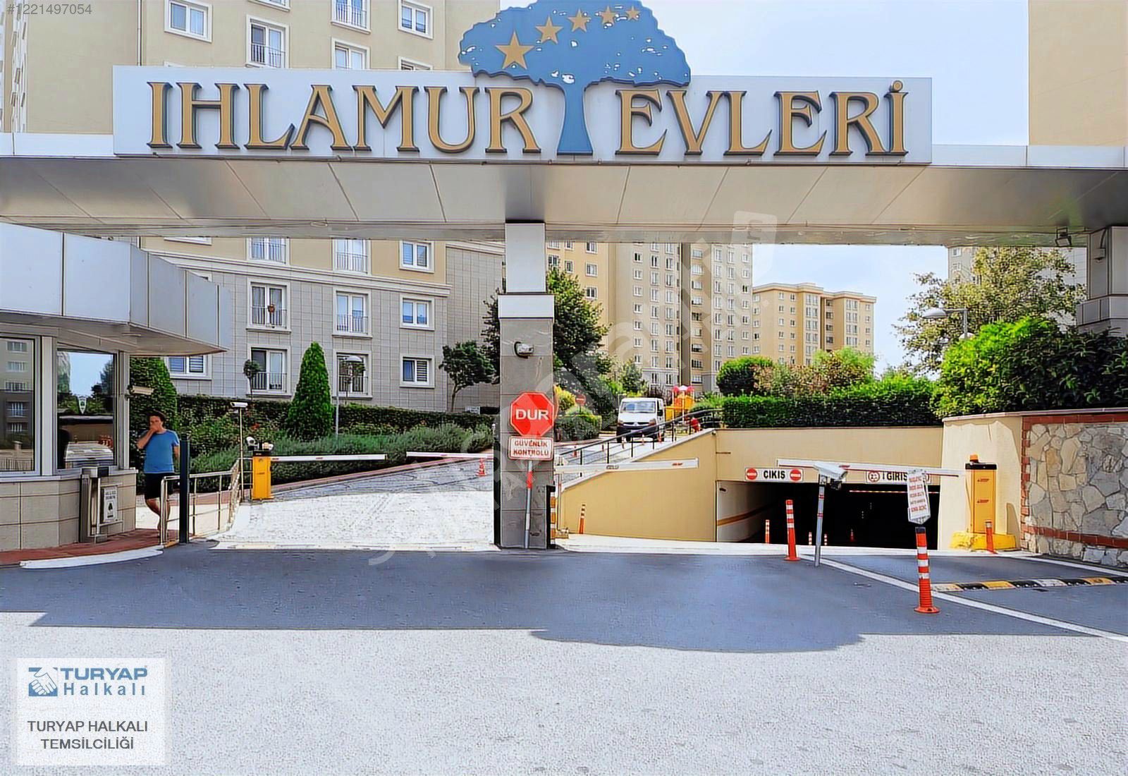 HALKALI ATAKENT IHLAMUR EVLERİ 4+1 196m2 SATILIK BOŞ DAİRE