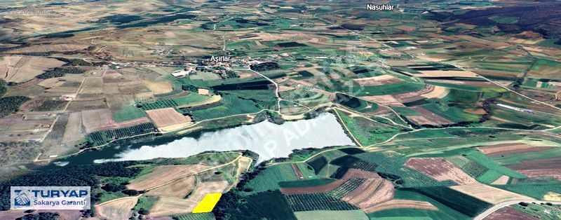 Sakarya Adapazarı Aşırlarda Göl Manzaralı Muhteşem Tarla