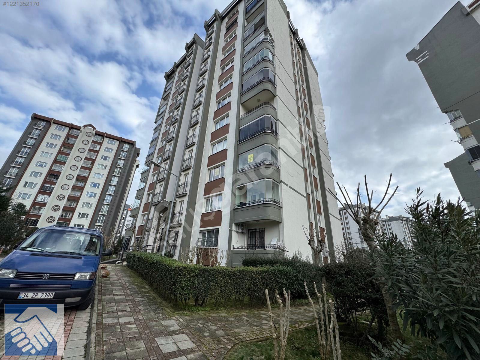 5.ETAP SALACAK SİTESİNDE 95M2 KİRALIK 2+1 SIFIR BOYALI DAİRE