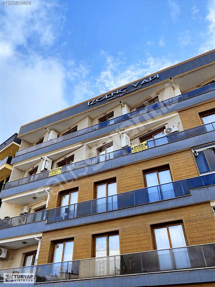 Adatepe Mh Cadde Üzeri Asansörlü Eşyalı Arakat 1+1 Satılık Daire