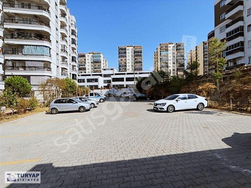 Buca Mustafa Kemal Mh. Site İçerisinde 3+1 130M2 Satılık Arakat
