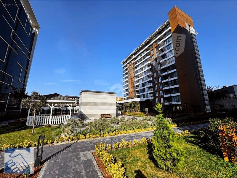 MOSTAR ATAKENT GÜNEY CEPHE ARA KAT 2+1 KÖŞE SATILIK DAİRE
