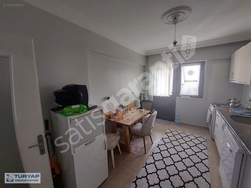 KORUCUK MAHALLESİNDE KAPALI SİTE İÇERİSİNDE GENİŞ FERAH DAİRE