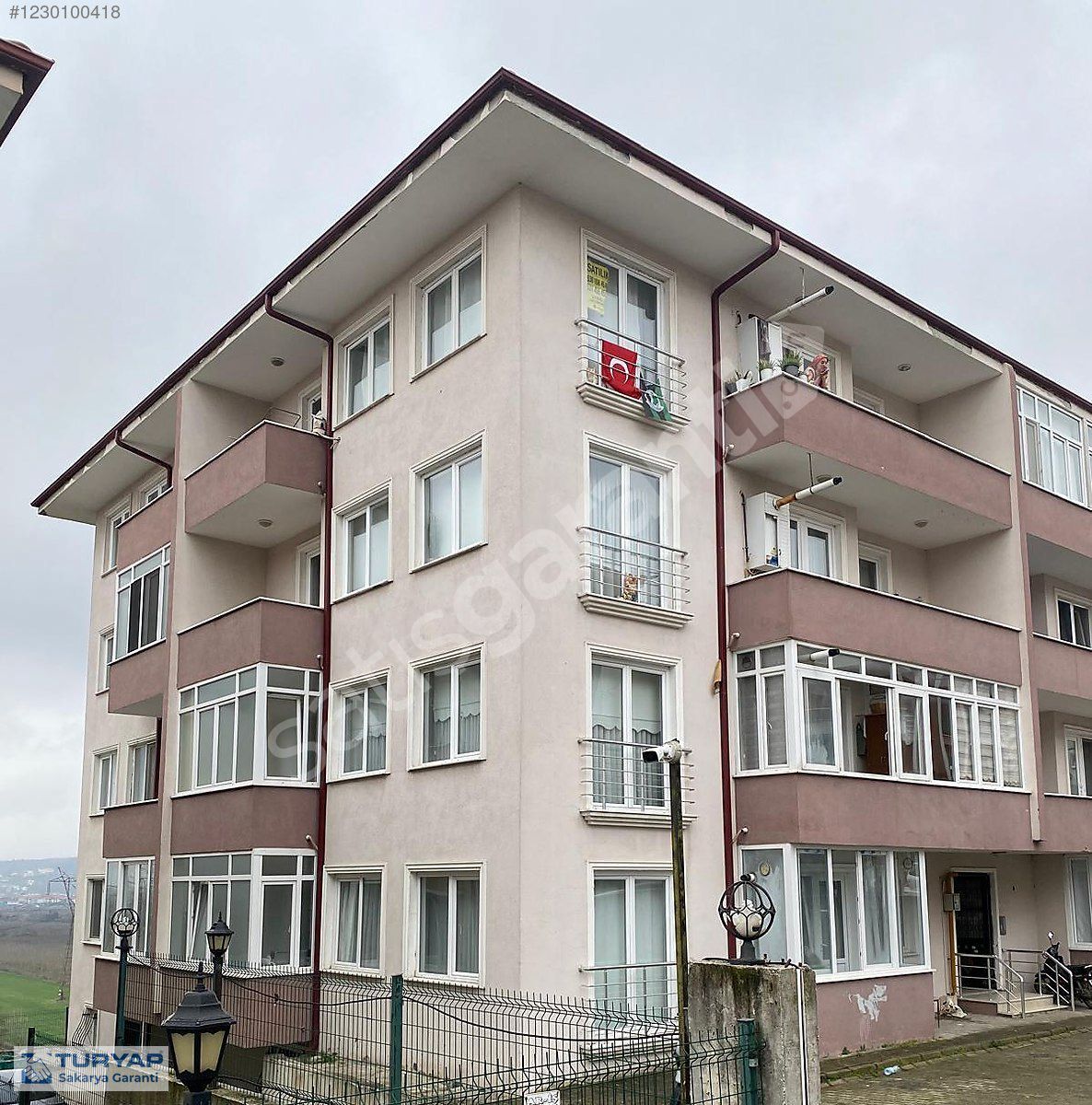 SAKARYA SERDİVAN BEŞKÖPRÜ'DE GÖL MANZARALI 2+1 DAİRE