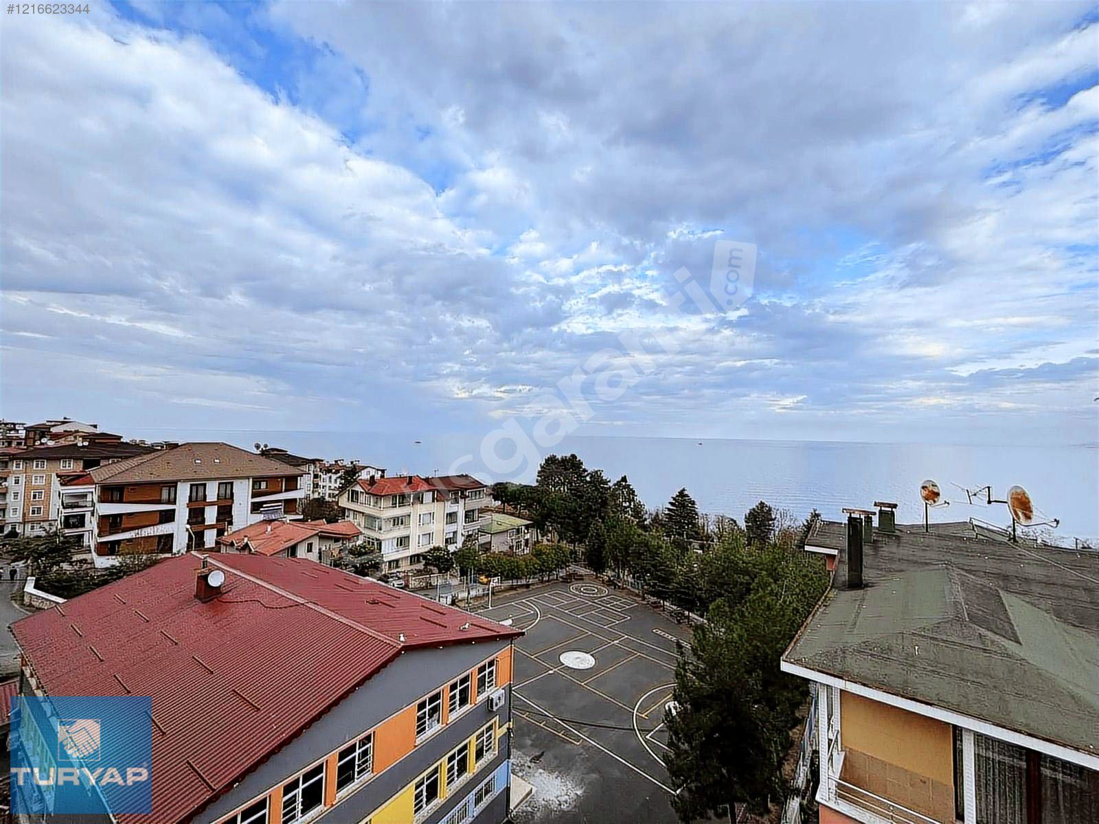 ORDU GÜZELYALI'DA PANORAMİK DENİZ MANZARALI 5+1 SATILIK DAİRE