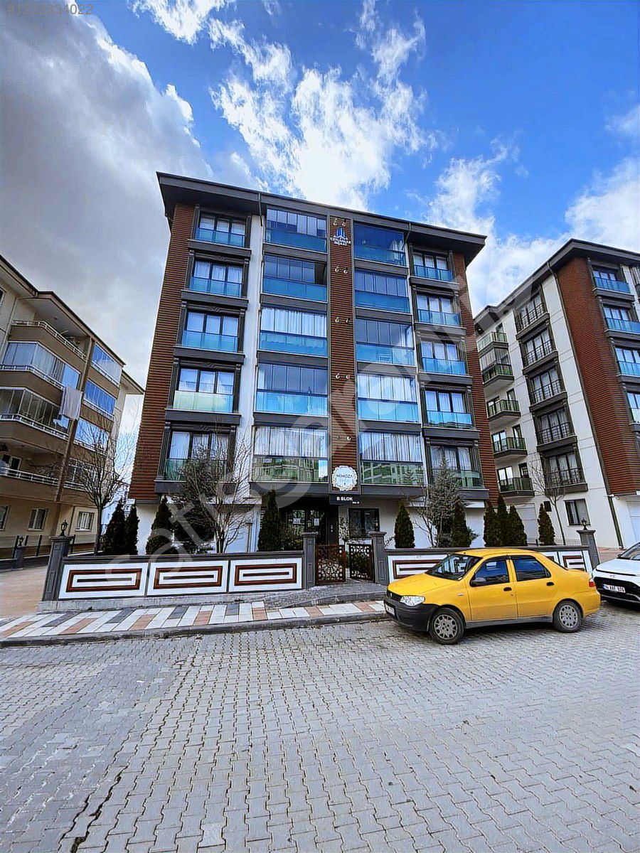 KÜLTÜR MAH.ARA KAT GENİŞ 133 M2 NET 3+1 GÜNEY DOĞU SATILIK DAİRE