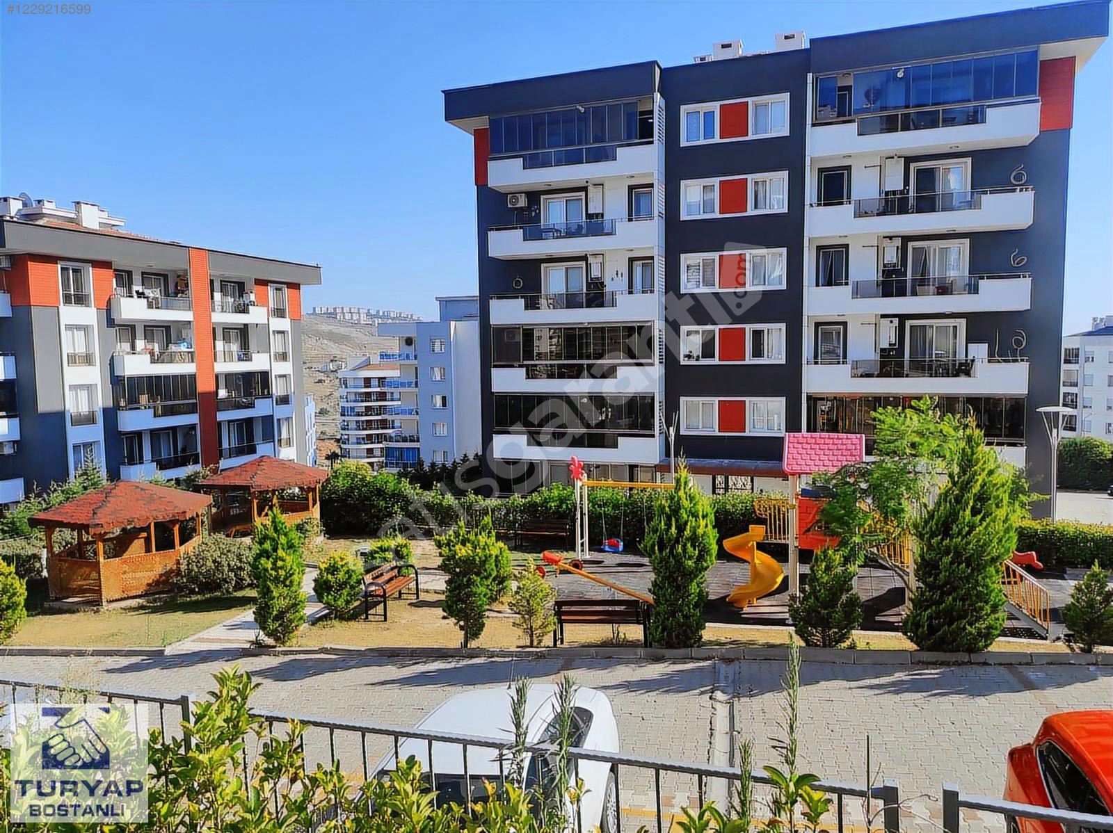 Kent 2 İstiklalde Havuzlu Güvenlikli Site İçi Satılık 3+1 Daire