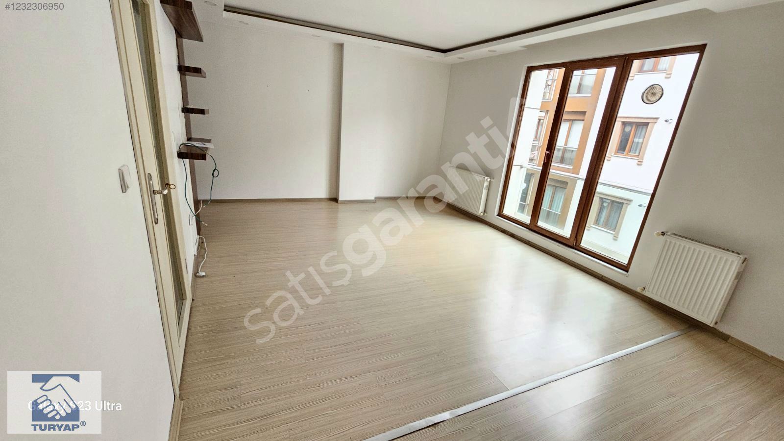 SARIGAZİ MERKEZDE BÖLGE HASTANESİ SOK KİRALIK 3 ODALI OFİS KATI