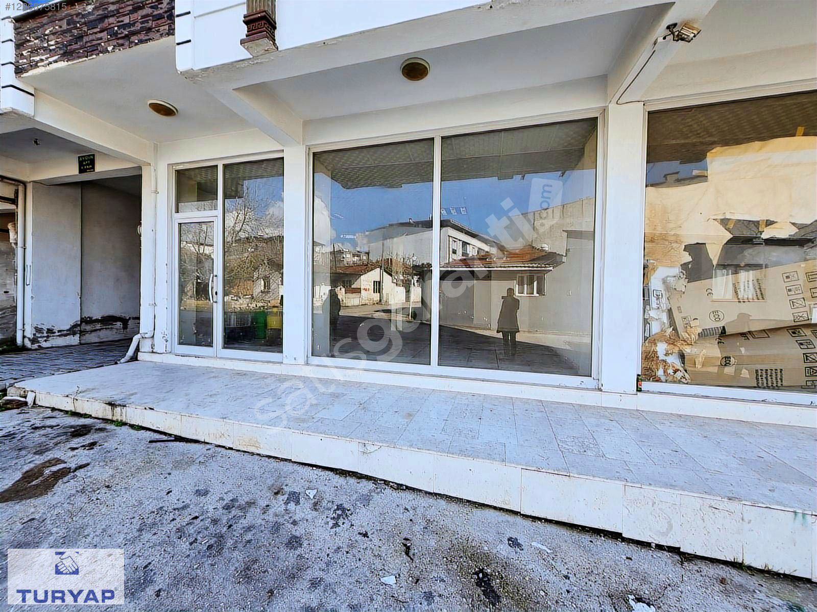 Dolmuş Güzergahında Cadde Üzeri Kiralık Geniş Dükkan
