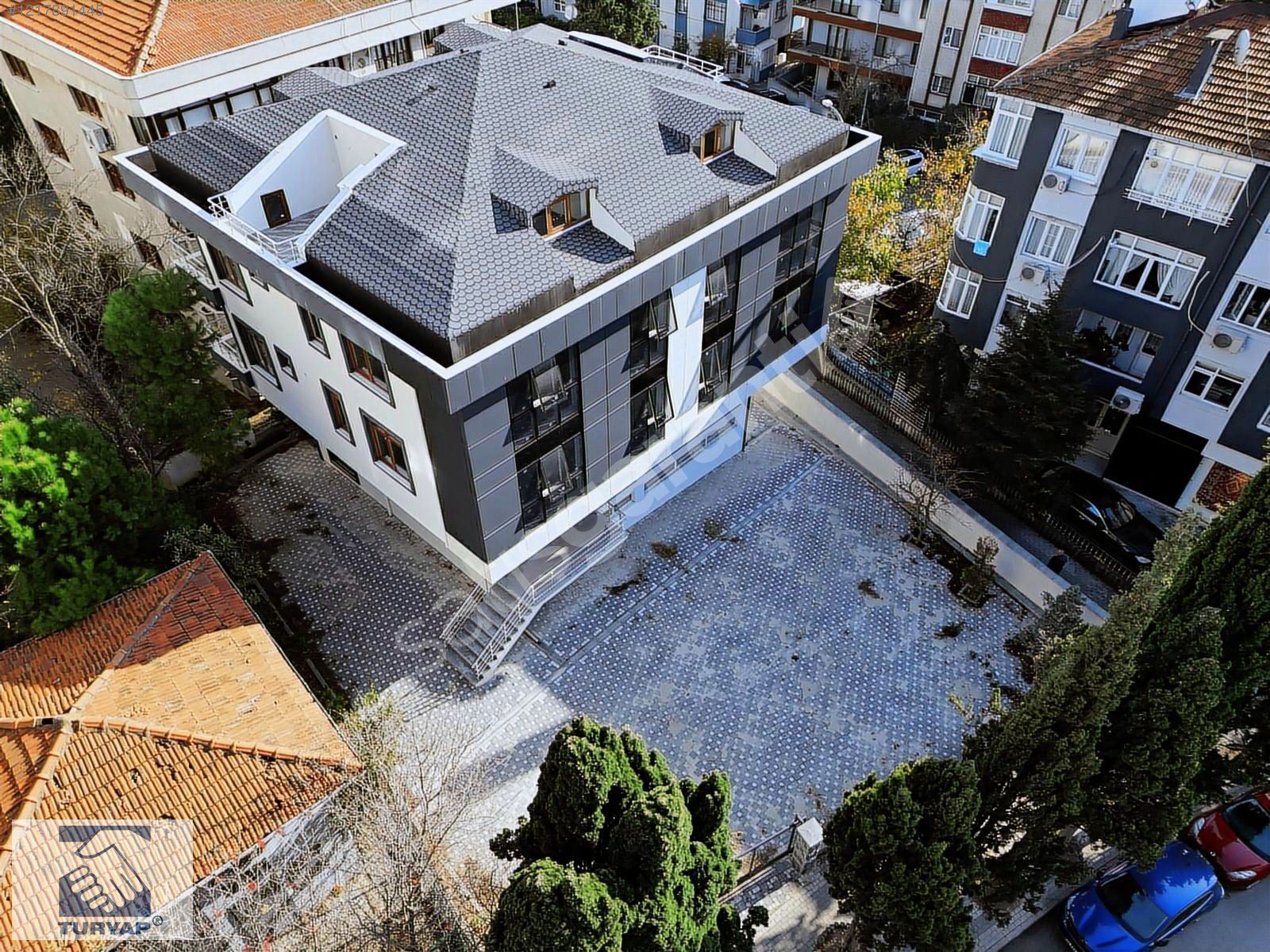 ÜSKÜDAR BULGURLU ANA CADDE ÜZERİ KOMPLE SATILIK 820 M2 PLAZA
