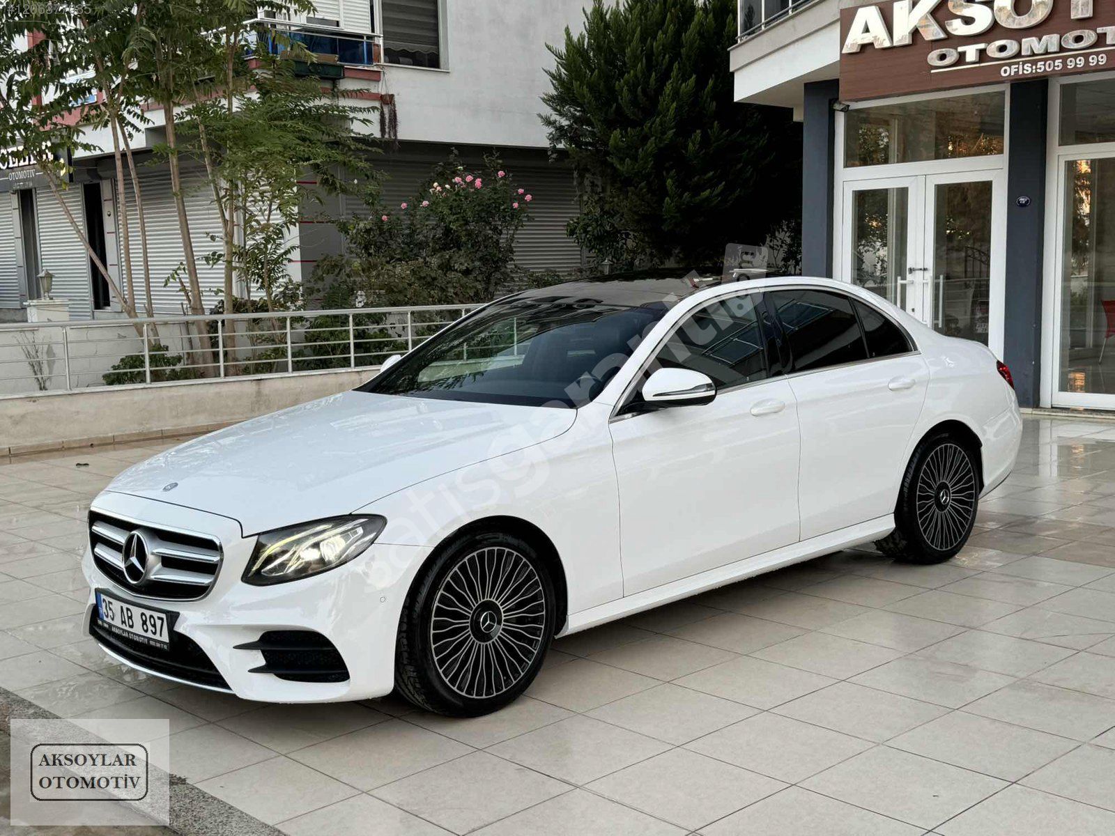 2016-BOYASIZ-EMSALSİZ-E 220d AMG-BAYİ-CAM TAVAN-9G-TRAMERSİZ-FUL
