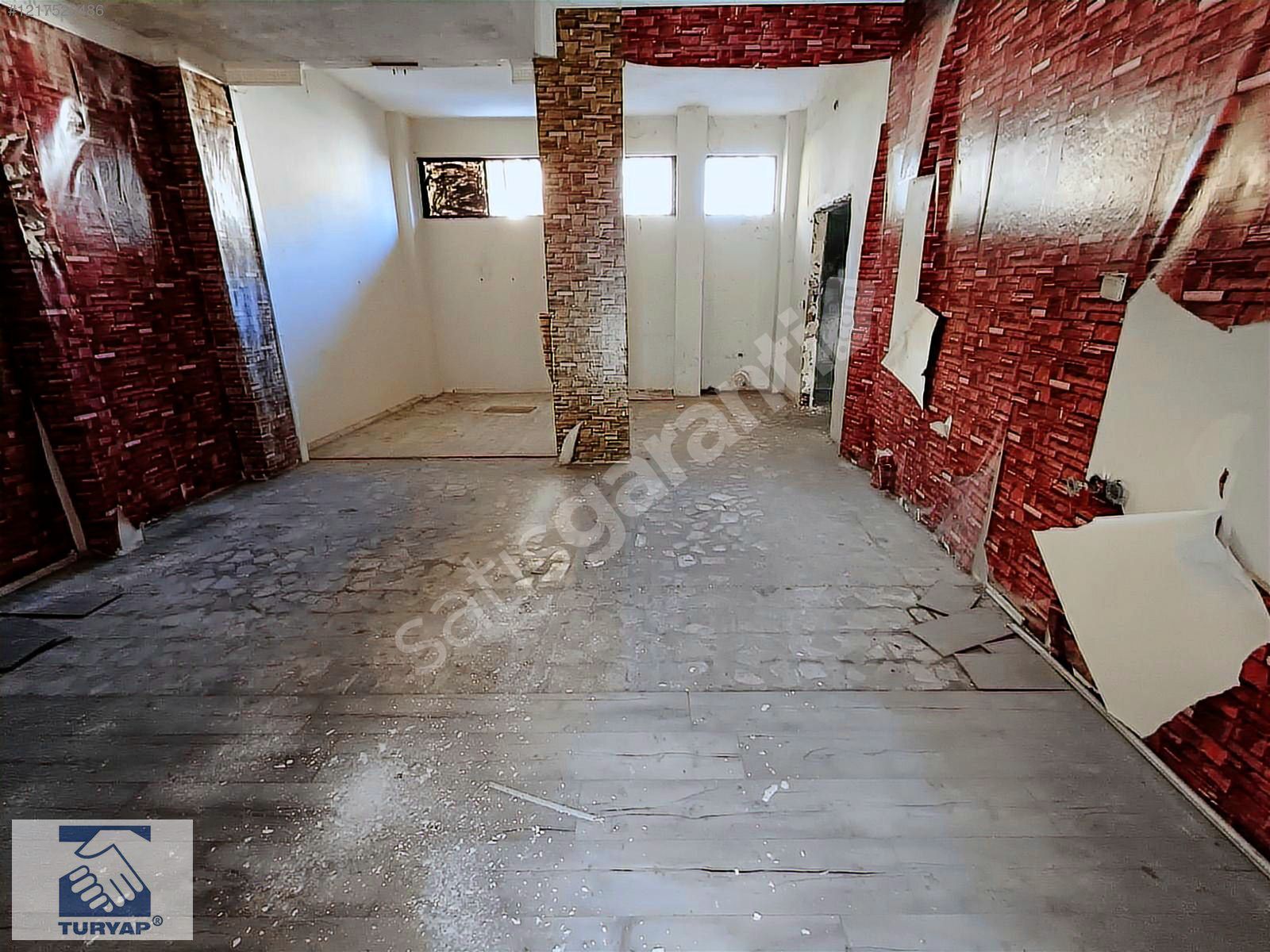 Turyap Aydos'tan Cadde Üzerinde Düz Giriş Kiralık Geniş Dükkan