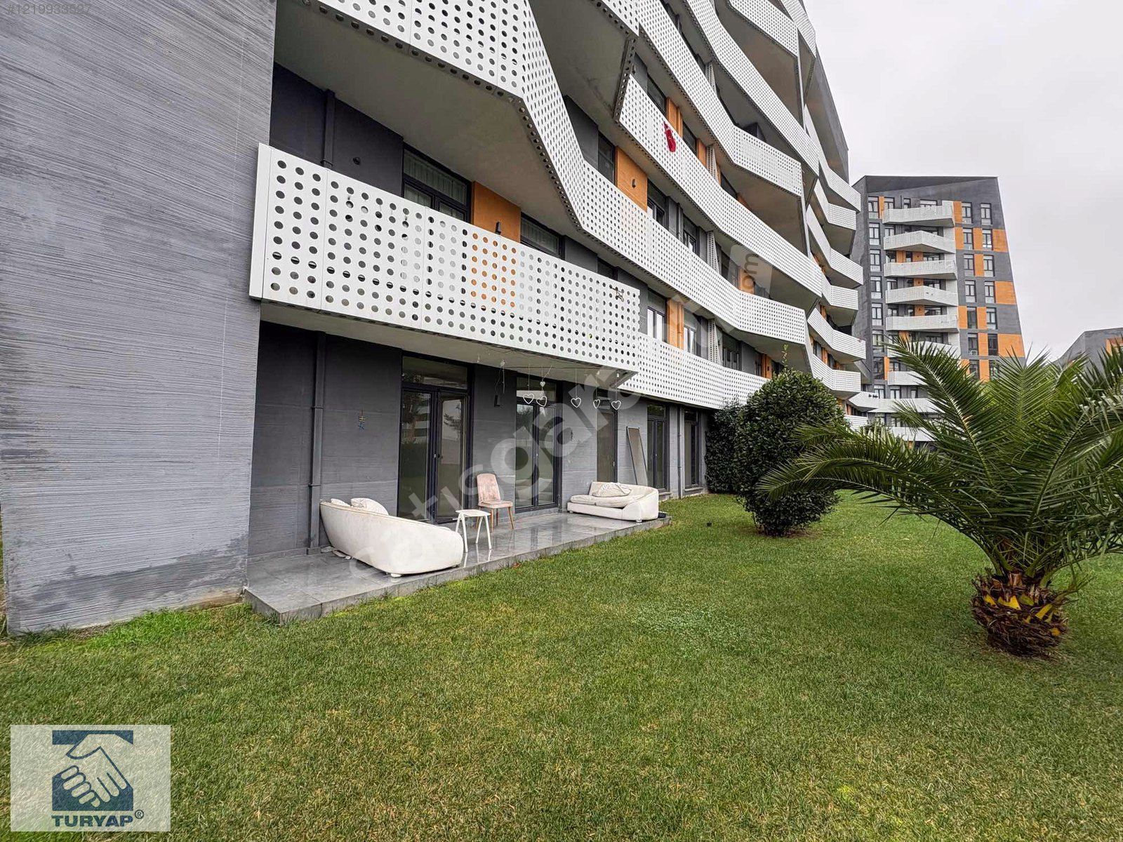 GÜNCEL SELÇUKLU 3+1 170 M2 İÇ CEPHE BAHÇE TERASLI KİRALIK