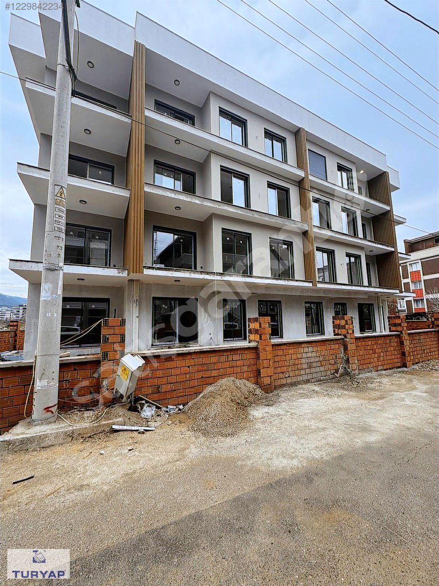 GAZİEMİR TURYAPTAN SIFIR 2+1 DAİRE