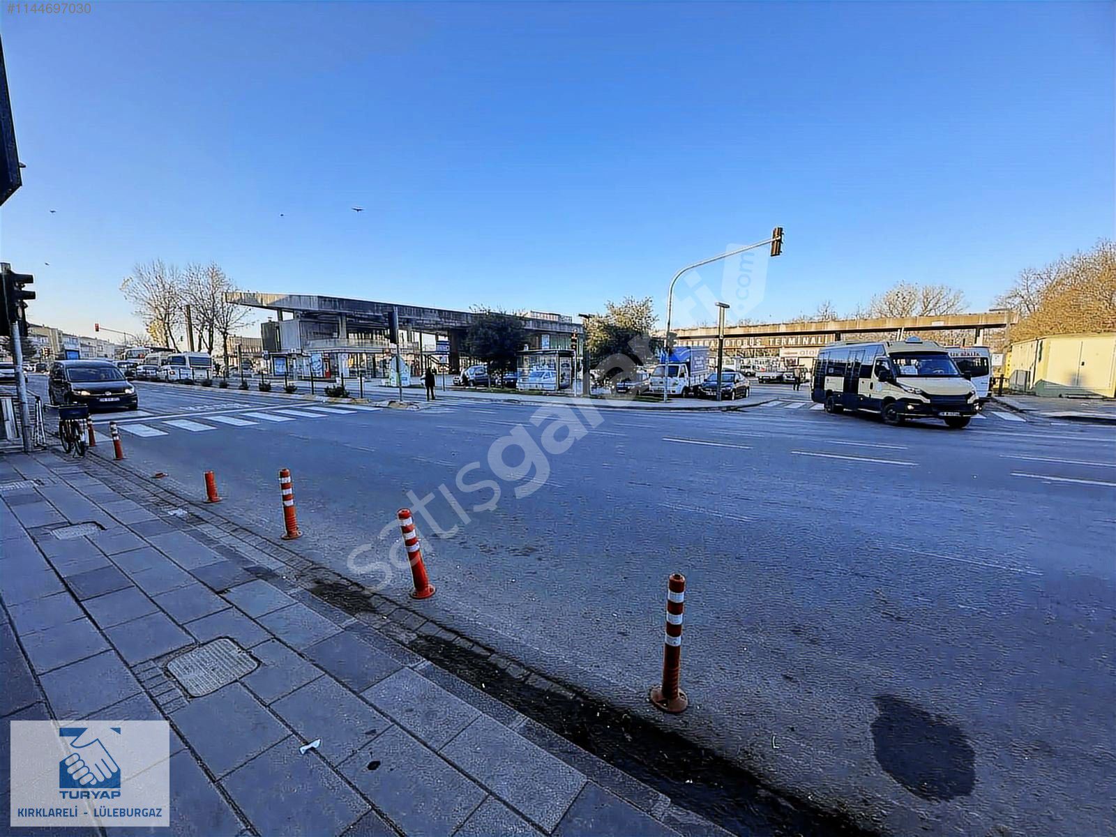 TURYAP'TAN LÜLEBURGAZ OTOGAR ÇIKIŞINDA KİRALIK 25 M2 DÜKKAN