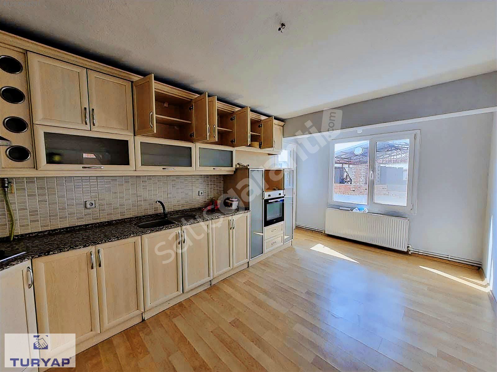 TURYAP GAZİEMİR'DEN SARNIÇTA 3 + 1 GENİŞ DAİRE BALKONLU