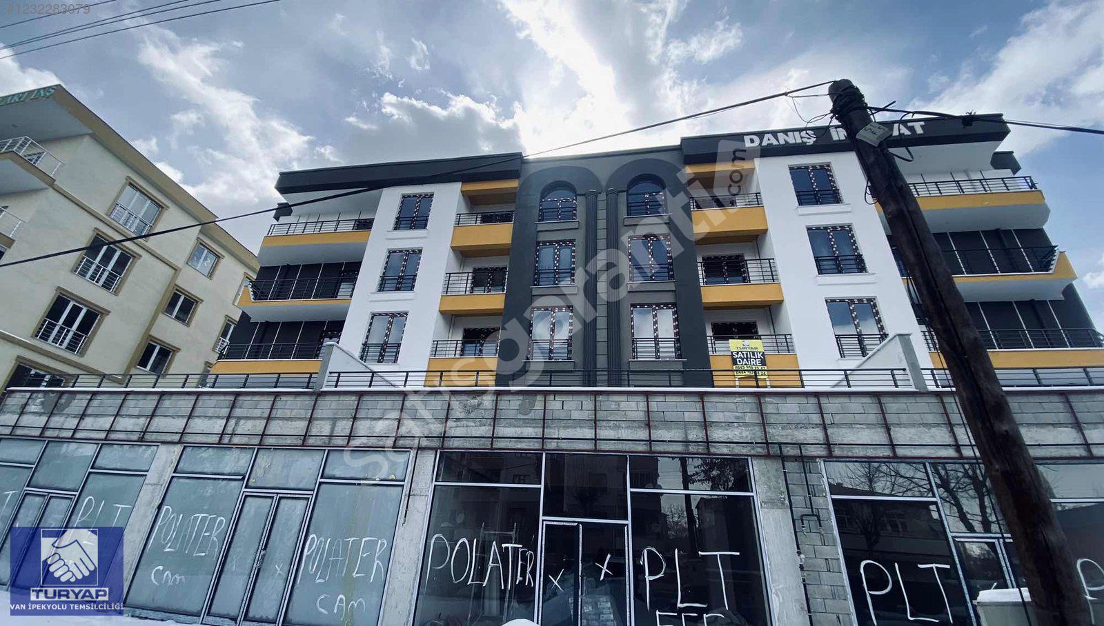 TURYAP'TAN İSKELE CADDESİNDE SATILIK 3+1 DAİRE