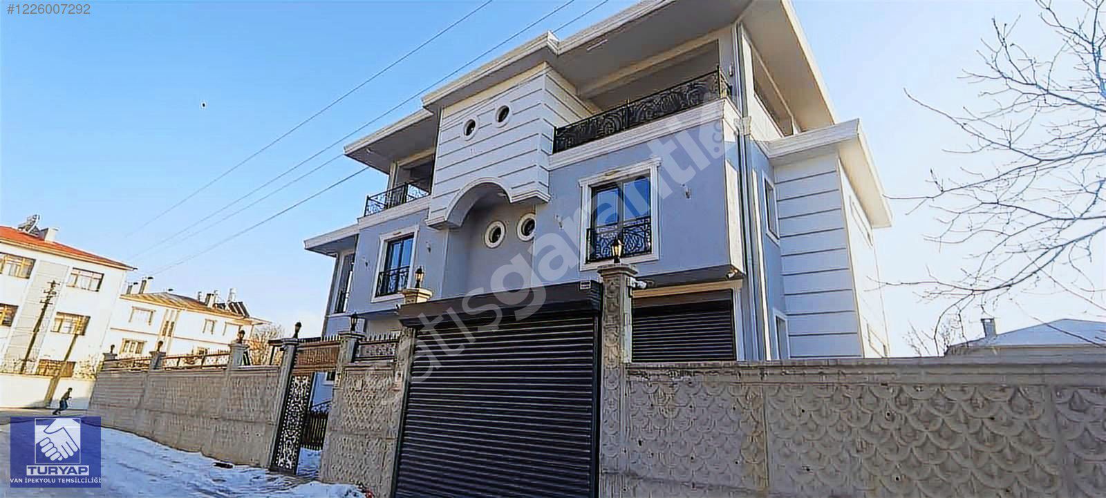 TURYAP'TAN SELİMBEYDE SATILIK 5+2 TRİBLEX VİLLA